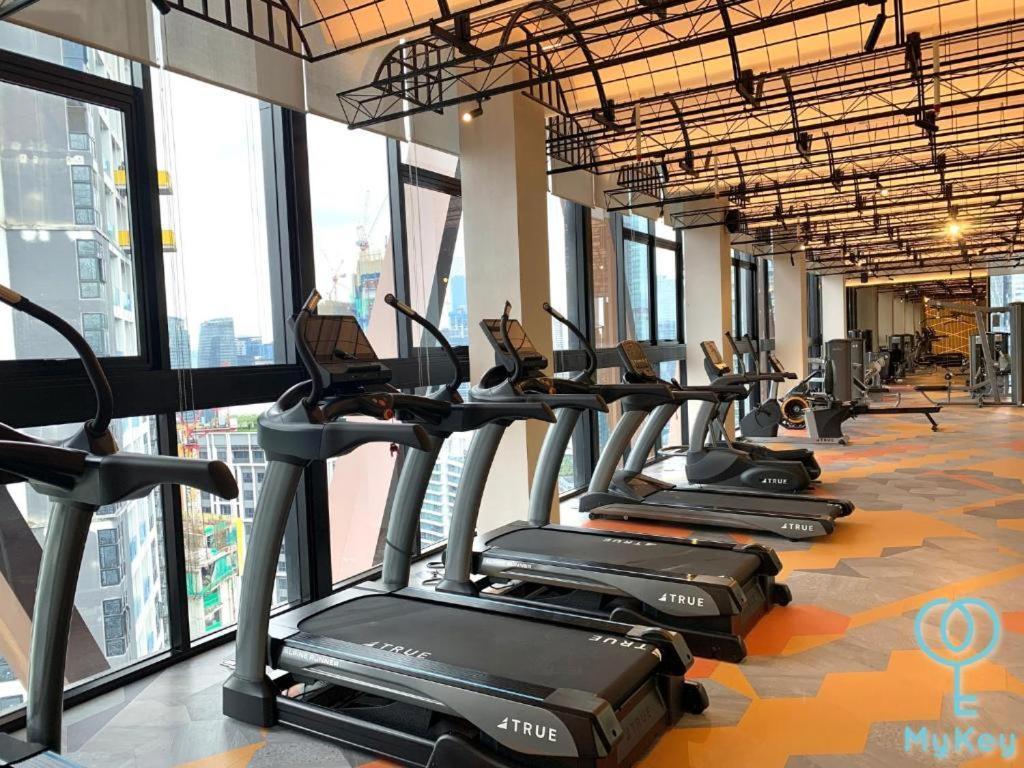 Scarletz Suites Klcc By Luxe Suites Kuala Lumpur Bagian luar foto