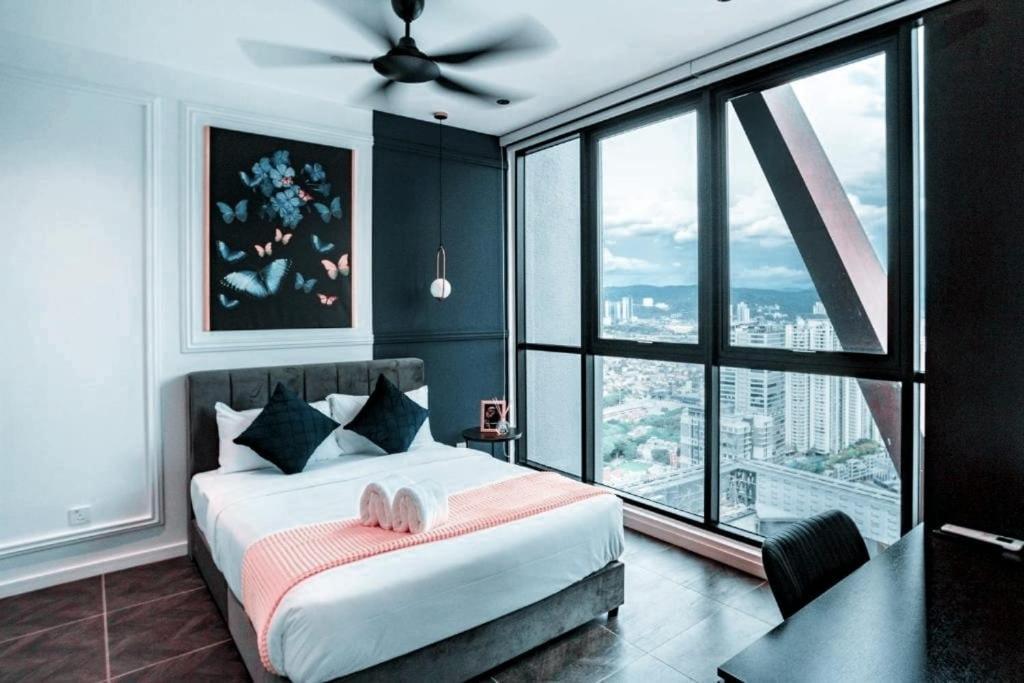 Scarletz Suites Klcc By Luxe Suites Kuala Lumpur Bagian luar foto
